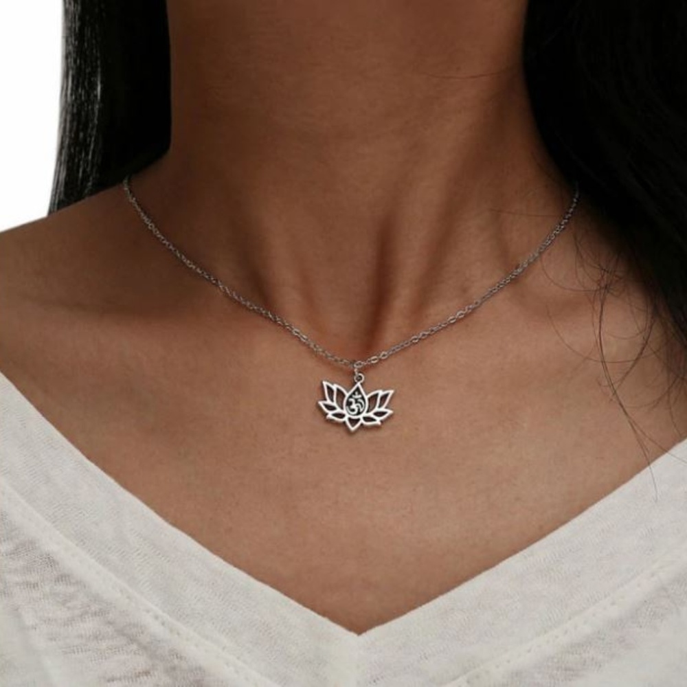 Bohemian Lotus Silver Necklace